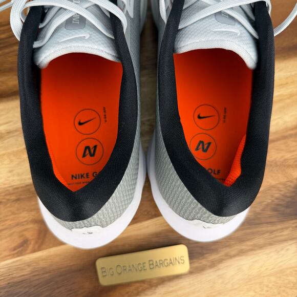 Athletic_Shoes